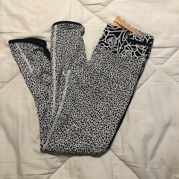 Lululemon Workout Pants - Picture 2 of 4